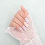 KL00021 Soft purple with gold details