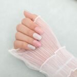 KL00024 Dreamy interweaving of powder blue and gold lines