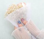 KL00005 A romantic encounter between the starry sky and flowers - Image 2